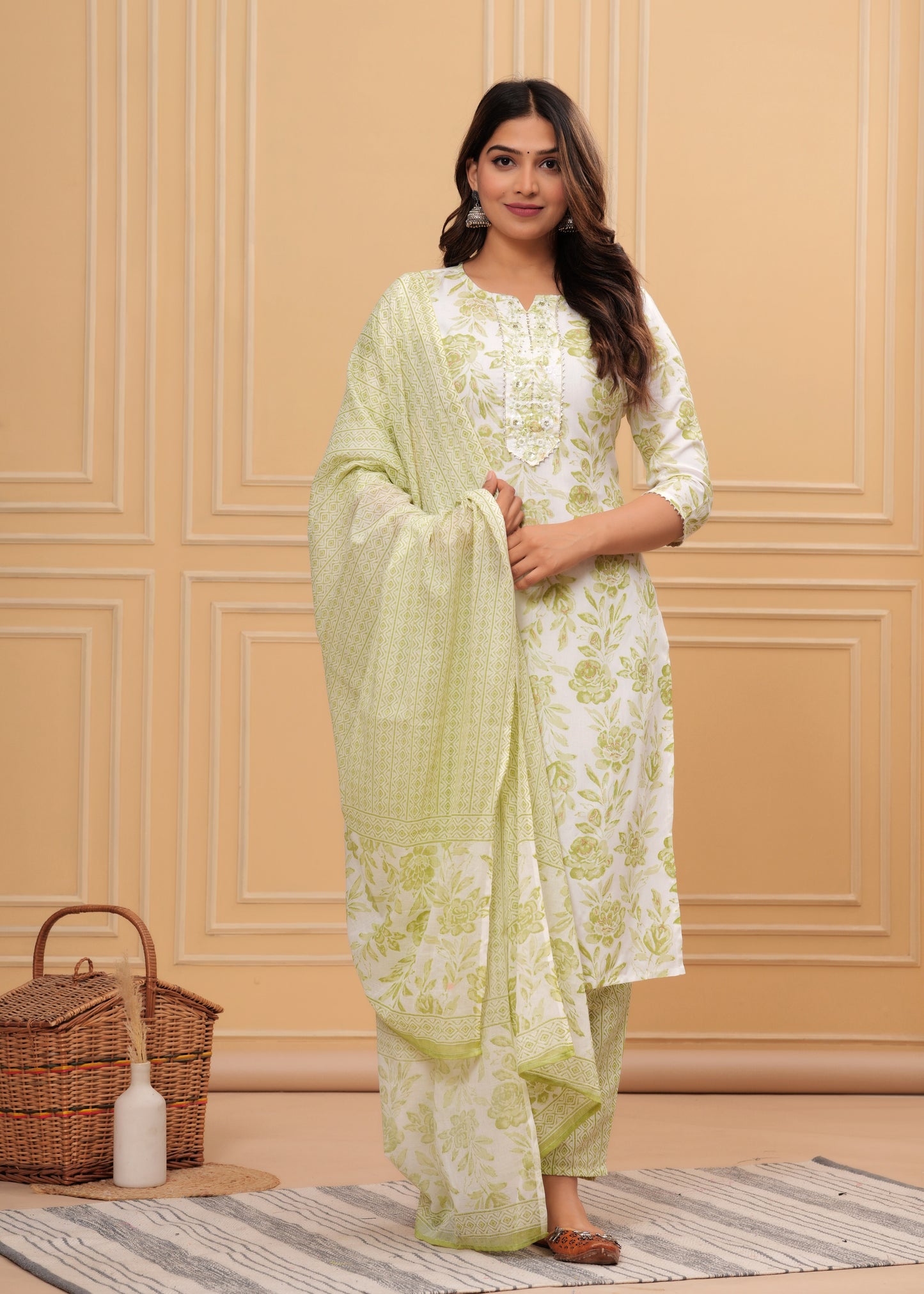 Women Rayon Printed Aliya Floral Print Straight Kurta Set with Cotton Dupatta