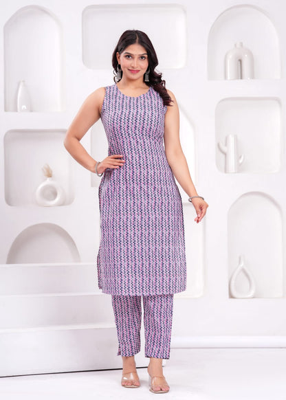 Women Zigzag Print Sleeveless Kurta Set with Pink & Navy Tie-Dye Dupatta